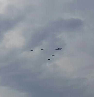 閱兵藍(二)