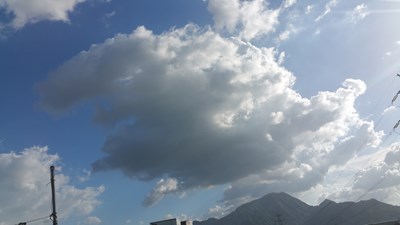 藍天白云
