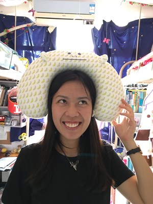 #2)  戴一個別人意想不到的“帽子”拍照 #