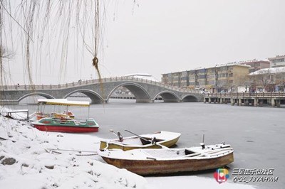【隆冬百態(tài)】+鄒城+初雪過(guò)后的唐王湖