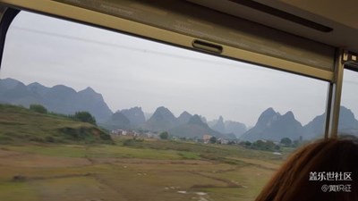 沒事去桂林玩，火車上拍的山