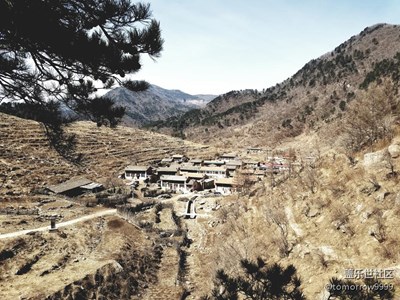 樹木蔥蘢，層林盡染。利用2個小時，踏遍氧吧的每處春光。