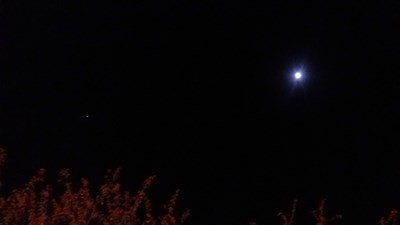 今天終于看見(jiàn)星星了?。。。。?！