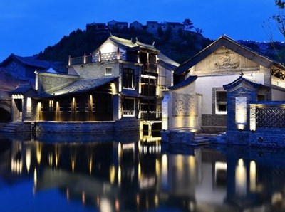 小鎮(zhèn)夜景 