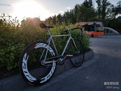 下班路上，用S7 edge隨手拍攝