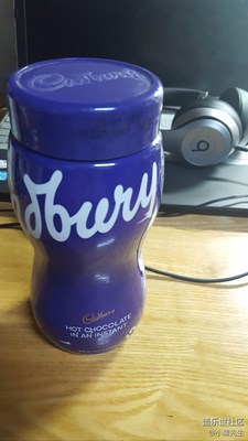 下雨天搞杯熱巧克力還是蠻爽的