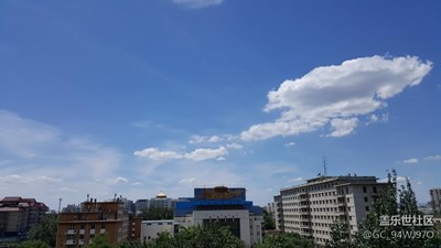 藍(lán)天白云