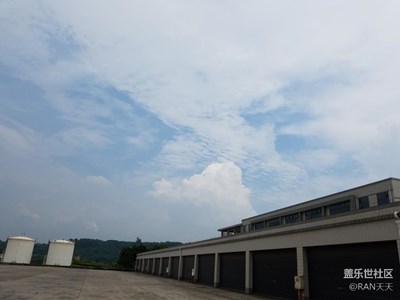 屬于我們的天空，就是這么的美。