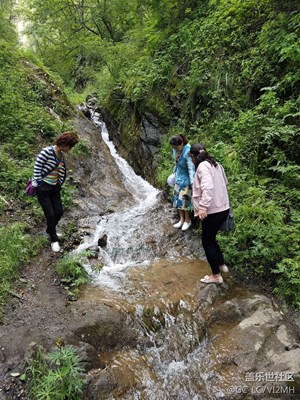 山清水秀