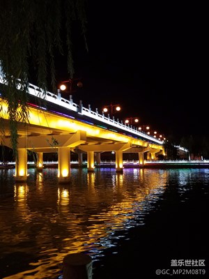 專業(yè)模式拍的夜景!