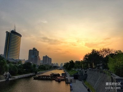 自成風(fēng)景