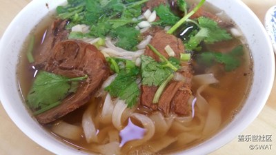 宵夜，牛肉面