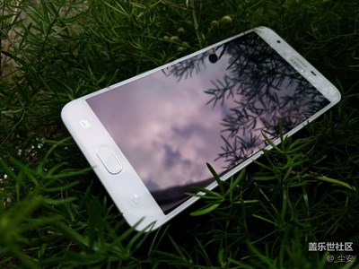 【開(kāi)箱圖賞】質(zhì)感新品，三星Galaxy On7開(kāi)箱圖賞及拍照體驗(yàn)