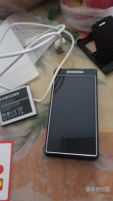 一部老手機(jī)