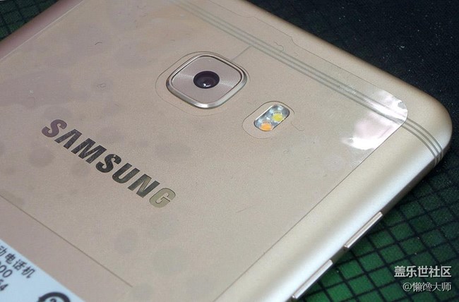 “強(qiáng)迫癥患者”選大屏手機(jī)滴心路歷程與三星C9 Pro入手感受