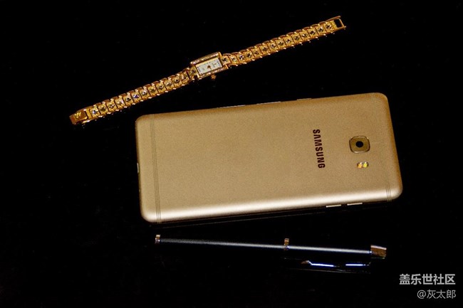 走心之作三星C系中國特供機(jī)又添新成員Galaxy C9 Pro