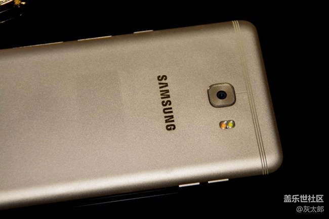 走心之作三星C系中國特供機(jī)又添新成員Galaxy C9 Pro
