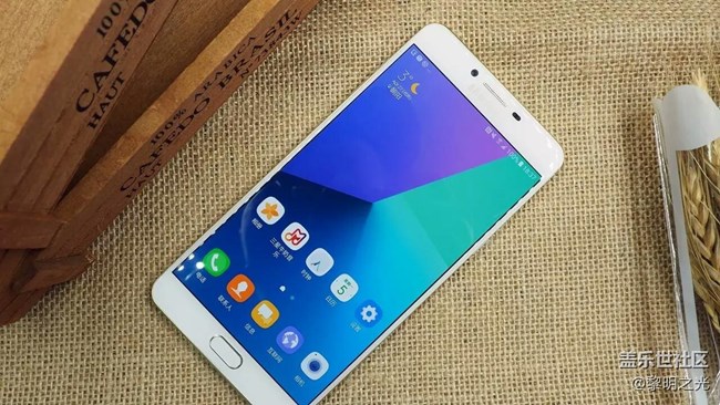 三星蓋樂世 C9 Pro圖賞  愛不釋手！ 美美噠！