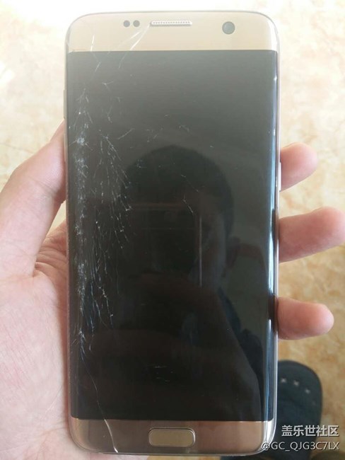 屏幕碎了，怎么辦??？！55555555555555