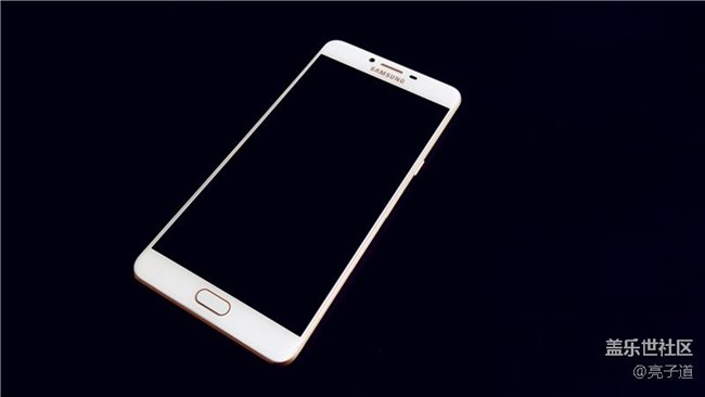 三星C系列是否稱得上旗艦？三星首款6GB RAM C9 Prp給你答案