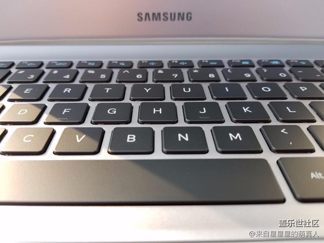 極致輕薄的生產(chǎn)力筆記本--三星900X3M-K02！