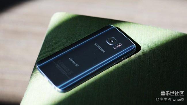 沒有雙曲面也依舊很美 — 三星S7圖賞