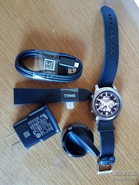 【用科技智造時(shí)間】S碼購(gòu)入S3經(jīng)典版曬圖