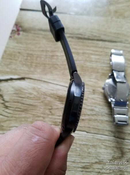 【用科技智造時(shí)間】千呼萬(wàn)喚始出來(lái)，今天S3先鋒到貨。