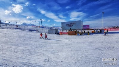 【圣誕狂歡】+烏魯木齊+滑雪迎圣誕