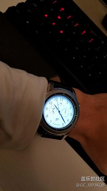 【用科技智造時(shí)間】Gear S3經(jīng)典版附微信運(yùn)動(dòng)同步方法