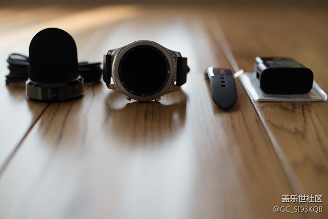 【用科技智造時(shí)間】Gear S3經(jīng)典版附微信運(yùn)動(dòng)同步方法