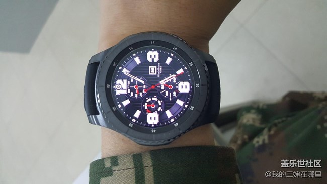 今天收到了盼望已久的Gear S3手表！請高手來解答我的疑惑！