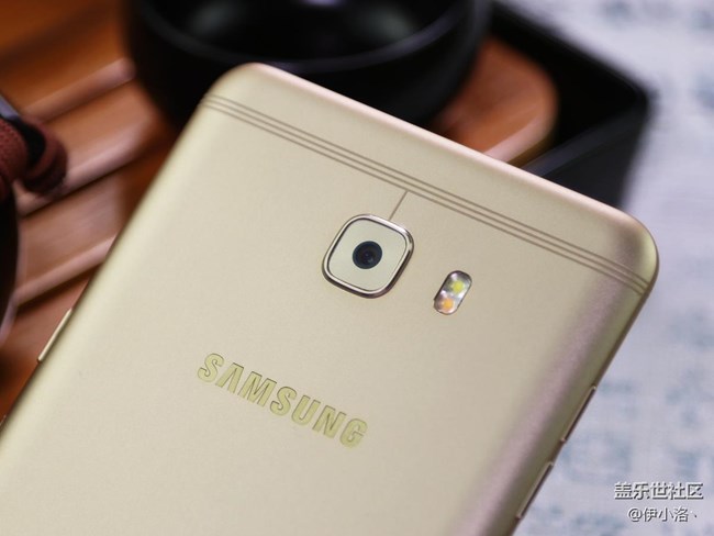 典雅與藝術(shù)的交織 三星C9 Pro美圖賞析