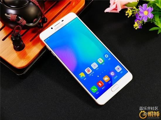 【轉(zhuǎn)】6GB強(qiáng)大數(shù)據(jù)吞吐力 三星C9 Pro性能解析