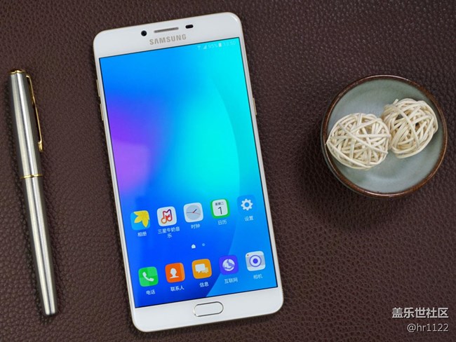 【轉(zhuǎn)】全金屬革新設(shè)計(jì) 三星Galaxy C9 Pro美圖