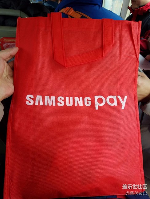 驚聞特12 samsung pay公交車，特意從因紐特趕來(lái)坐一坐