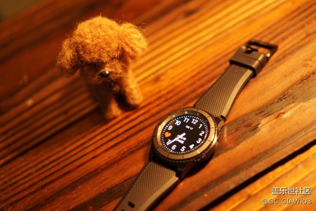 【用科技智造時(shí)間】S3可能是最美膩帥氣的智能穿戴設(shè)備了