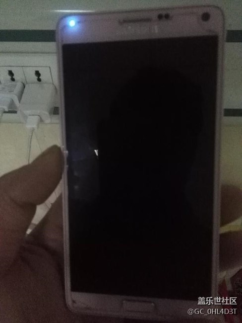 求助誰有，港版9100五件套或者四件套，手機磚了。