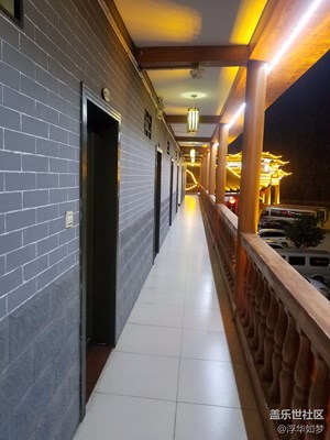 春節(jié)出游。