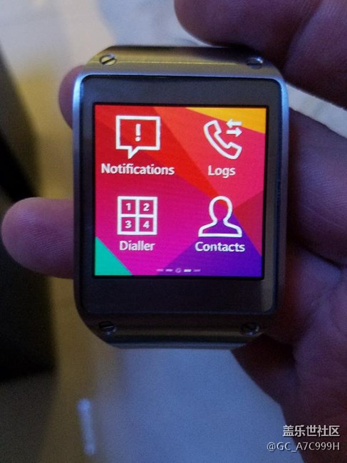 s7e刷7.0beta6，連接三星gear后，手表顯示英文