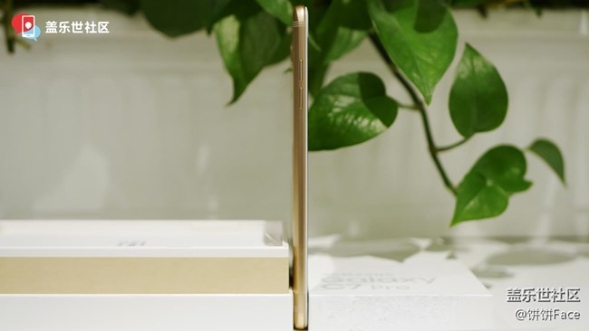 三星蓋樂(lè)世 C7 Pro楓葉金圖賞 延續(xù)經(jīng)典完善細(xì)節(jié)配置