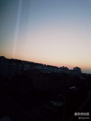 太陽下山了。。