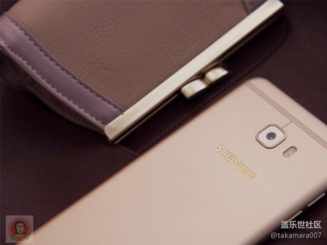 三星Galaxy C7 Pro 開(kāi)箱上手圖集