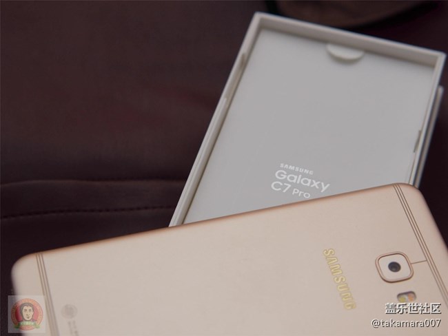 三星Galaxy C7 Pro 開(kāi)箱上手圖集
