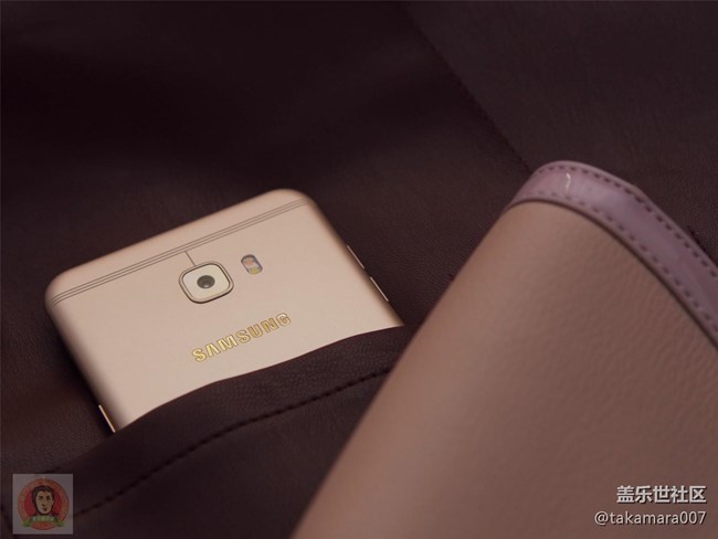 三星Galaxy C7 Pro 開(kāi)箱上手圖集