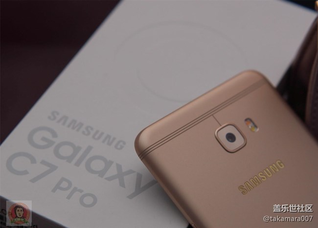 三星Galaxy C7 Pro 開(kāi)箱上手圖集