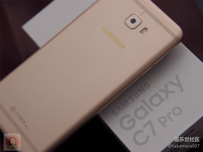 三星Galaxy C7 Pro 開(kāi)箱上手圖集