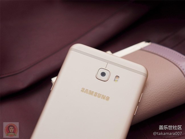 三星Galaxy C7 Pro 開(kāi)箱上手圖集