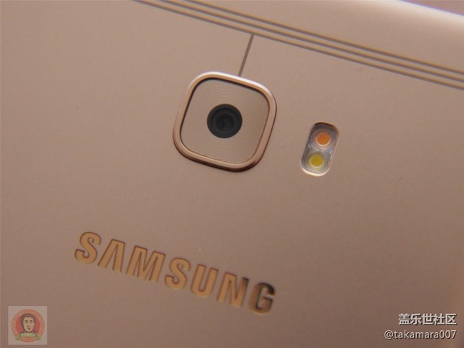 三星Galaxy C7 Pro 開(kāi)箱上手圖集