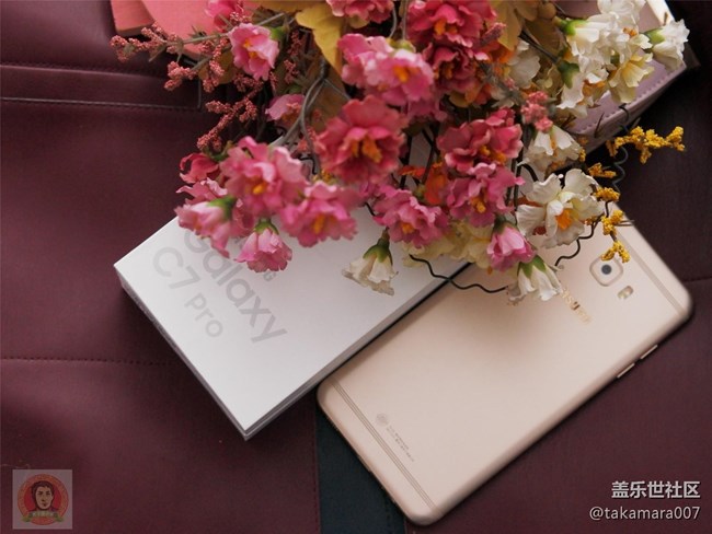 三星Galaxy C7 Pro 開(kāi)箱上手圖集